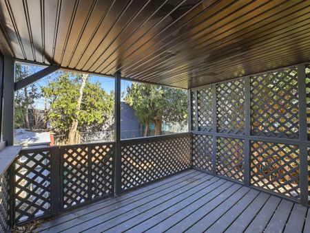 For Lease - 86 Adair Avenue, Hamilton, Ontario - Photo 4