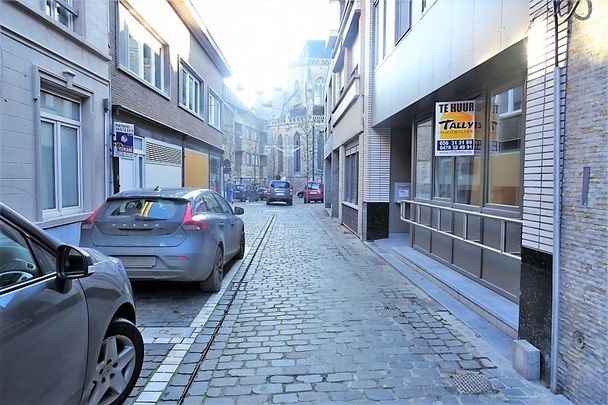 Kantoorruimte / handelspand in het centrum van Wervik. - Photo 1