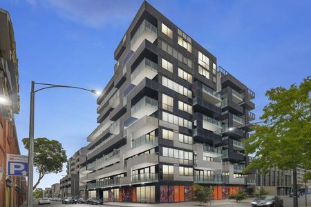 Stylish South Yarra Sanctuary with City Views in Prime Lifestyle Location - Photo 4