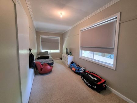 Well Appointed Family Home - Photo 2