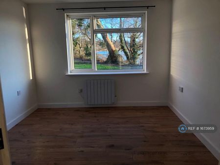 1 bedroom flat to rent - Photo 2