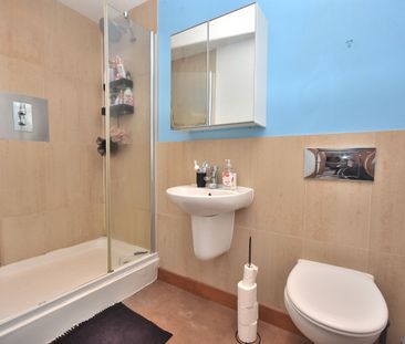 2 bedroom flat to rent, - Photo 2