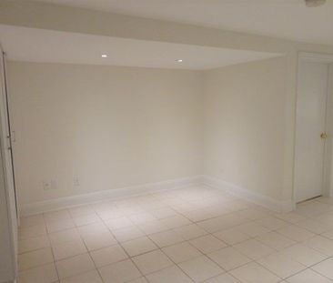 For Lease - 190 Wineva Avenue Unit# Lower, Toronto, Ontario - Photo 6