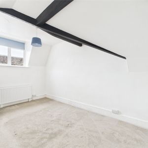 Sandhurst Lodge, Crowthorne Sandhurst Lodge, Crowthorne - Photo 2