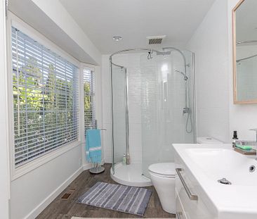 4380 Highland Boulevard, North Vancouver - Photo 1