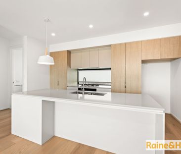 MODERN LIVING - Photo 6