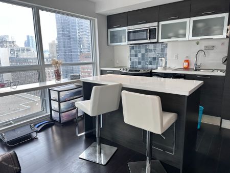 For Lease - 386 Yonge Street Unit# 1715, Toronto, Ontario - Photo 5