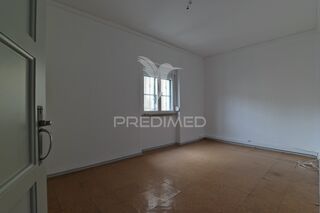 Apartment 2 bedrooms for rent Venteira Amadora - lots of natural light, air conditioning, kitchen - Photo 4