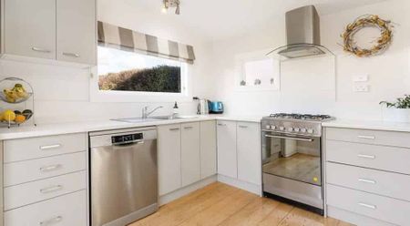 Classic Character Meets Modern Living - Photo 4