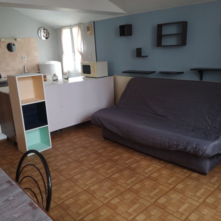 Location Appartement 1 pièce 22m² SAUMUR 49400 - Photo 1
