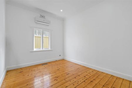 “Spacious Family Living” - Photo 4