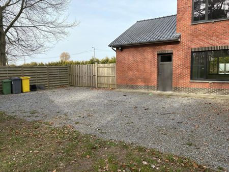 Open bebouwing met 3 slaapkamers, tuin en inpandige garage. - Photo 5