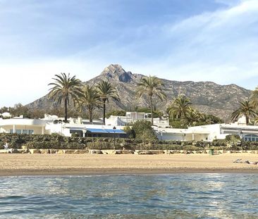 2 bedroom luxury penthouse for rent in Marbella, Spain - Photo 4