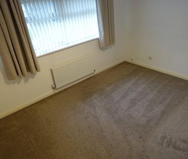 2 bedroom House To Let - Photo 2