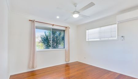 Ideal Family Home In Perfect Location - Photo 3