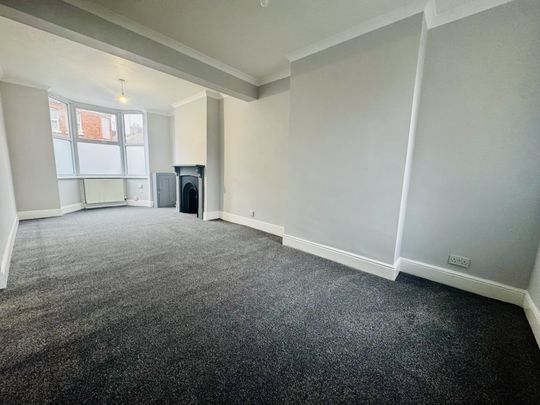 Cromwell Road, Rushden - Photo 1