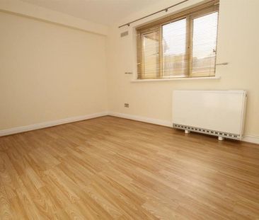 Mullards Close - Photo 3