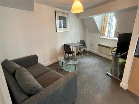 2 bedroom apartment to rent - Photo 2