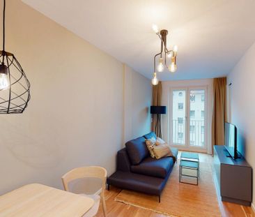 Mitten in Bornheim: Wohnen mit Designmöblierung im B-UP! - Photo 2