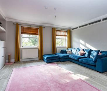 2 Bedroom - Photo 6