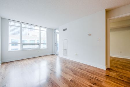 For Lease - 20 Blue Jays Way Unit# 1709, Toronto, Ontario - Photo 2