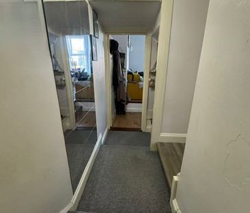 1 Bed Flat, Appleton Road, SO18 - Photo 3