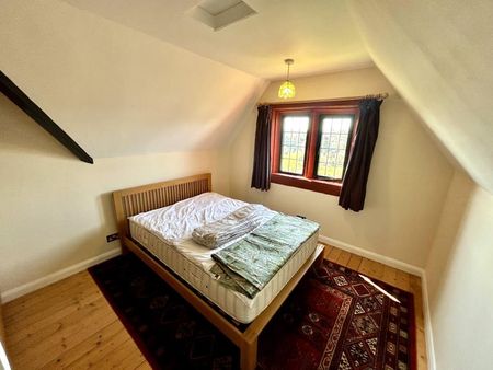 Benchway, Guildford, Surrey, GU1 - Photo 5