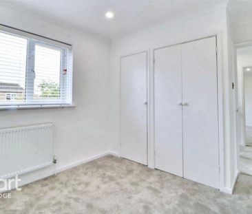 4 bedroom detached house to rent - Photo 4