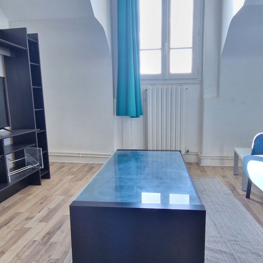Location Appartement 1 pièce 65m² RENNES 35000 - Photo 1