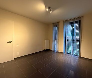 1-kamer appartement te huur in centrum Halle - Photo 4