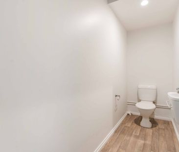 Tidy 2 bedroom apartment - Photo 4