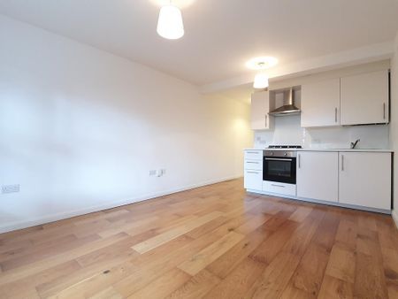 Studio to rent - Photo 2