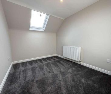 High Street, Neston, CH64 - Photo 4