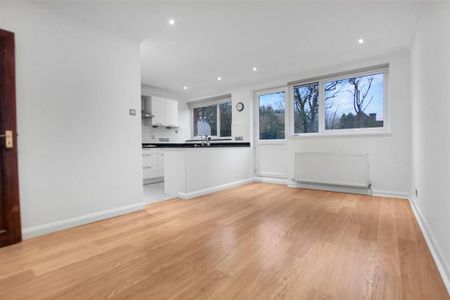 3 bedroom apartment to rent - Photo 3