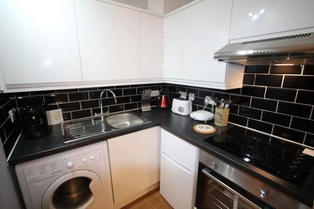 47a Church Road, Ashford,TW15 - Photo 3