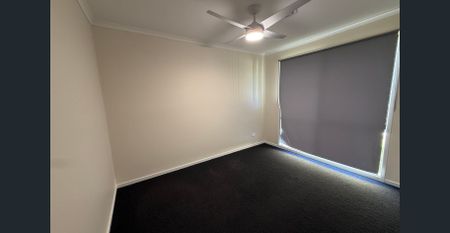 CHARMING 4-BEDROOM HOME IN A QUIET COURT LOCATION!!! - Photo 3