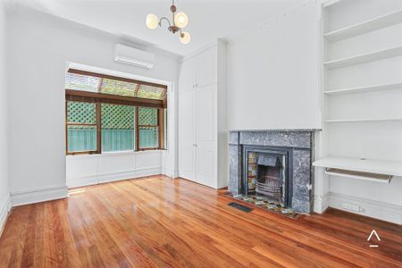 A Grand Harbourfront Sanctuary of Historic Distinction - Photo 2