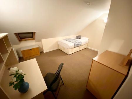 6 Bed Terraced House, Hatherley Road, RG1 - Photo 5