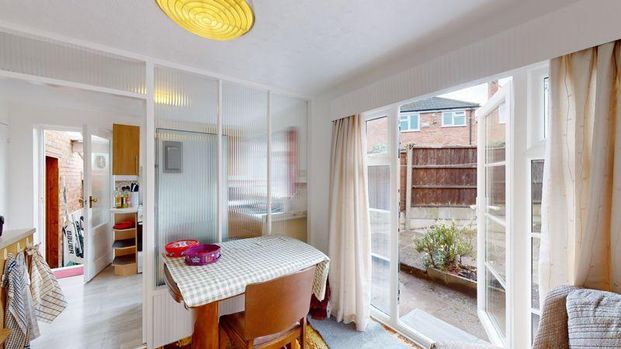 3 bedroom semi-detached house to rent - Photo 1