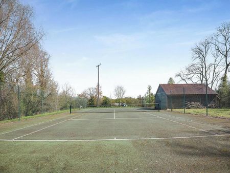 6 bedroom barn conversion to rent - Photo 2