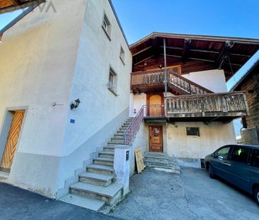 Beautiful old house apartment with a lot of character and great views - Photo 4