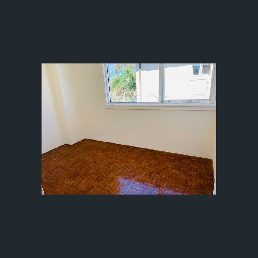 2 Bedroom Unit in a GREAT LOCATION! - Photo 1