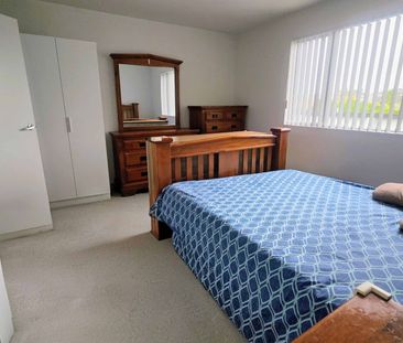 stylish two bedrooms unit - Photo 2