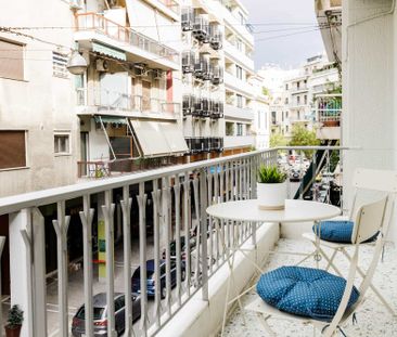 Divine 1BR Apartment near the Acropolis museum - Photo 5