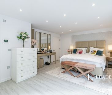 2 bedroom apartment to rent Oatlands, Weybridge - Photo 1