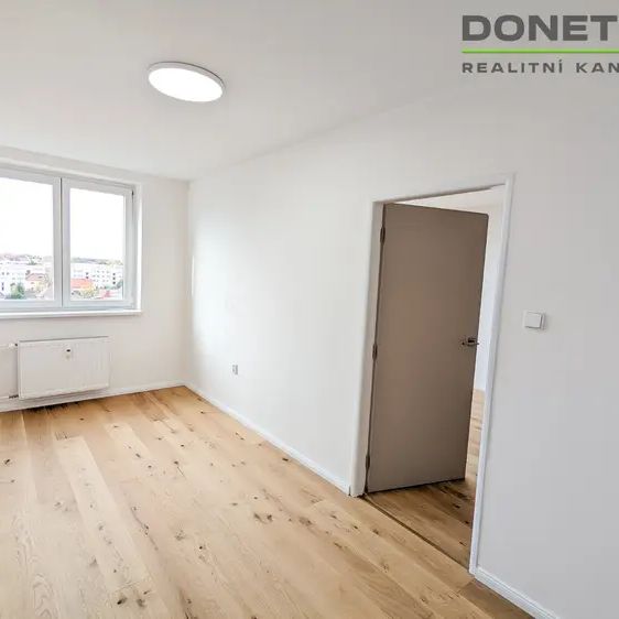 Pronájem bytu 3+1 po celkové rekonstrukci – Slezské Předměstí, HK - Photo 1