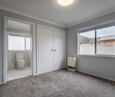 Newly Renovated Family Home - Photo 1