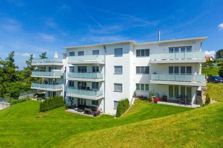 Grosse 4.5 Zimmer-Wohnung mit grossem Balkon - Photo 2