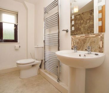 Flat in Cairn Mill, Warwick Bridge - Photo 5