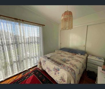 Spacious Family Home - Photo 5